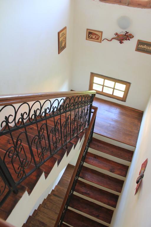 Meva Guesthouse Антананариву Экстерьер фото